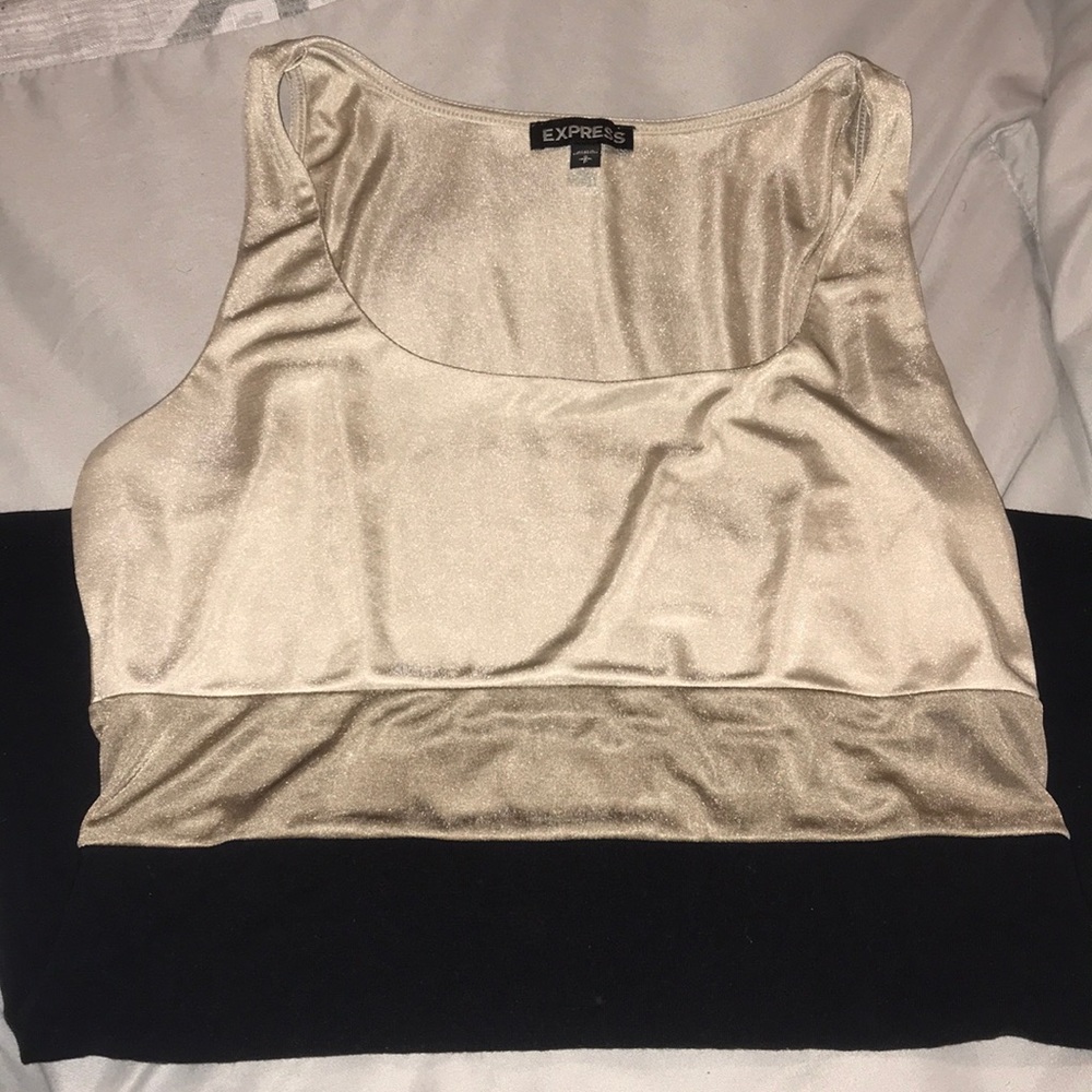 Express Top - Picture 2 of 4